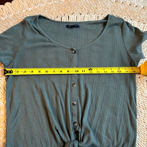 American Eagle Tie Front Top BUNDLE 3 FOR $30 - Picture 7 of 7